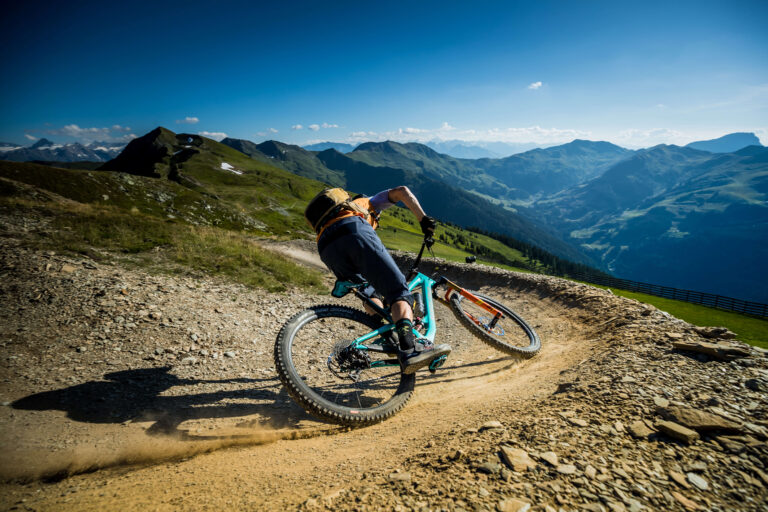 Saalbach Hinterglemm mountainbiken Mountainbiker in Saalbach Hinterglemm