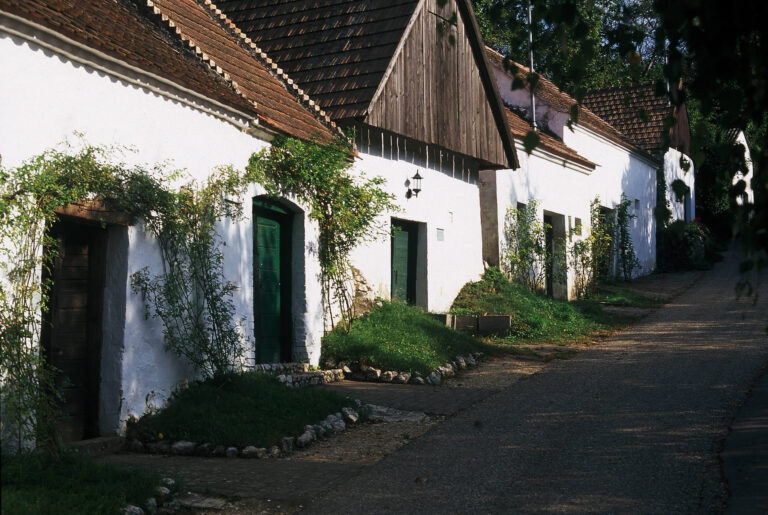 Kellergasse im Weinviertel