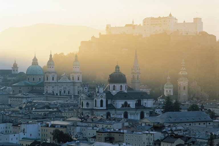 Salzburg Festung Hohen Salzburg Blick auf die Festung Hohen Salzburg