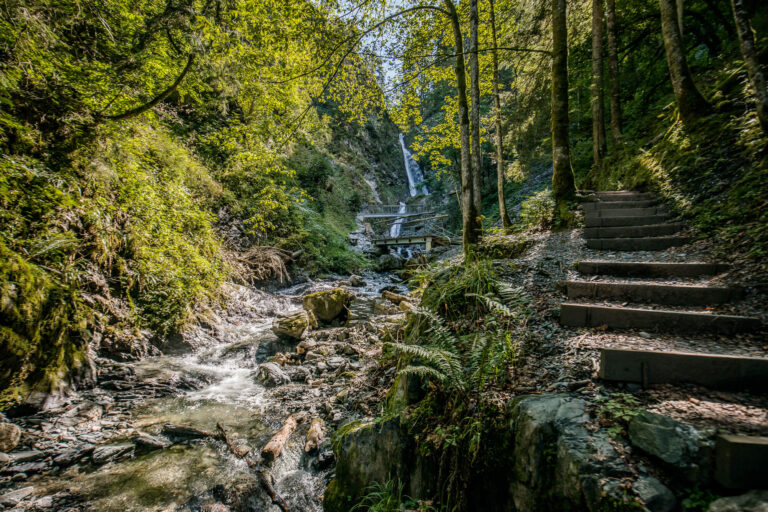 Idylle am Eifersbacher Wasserfall